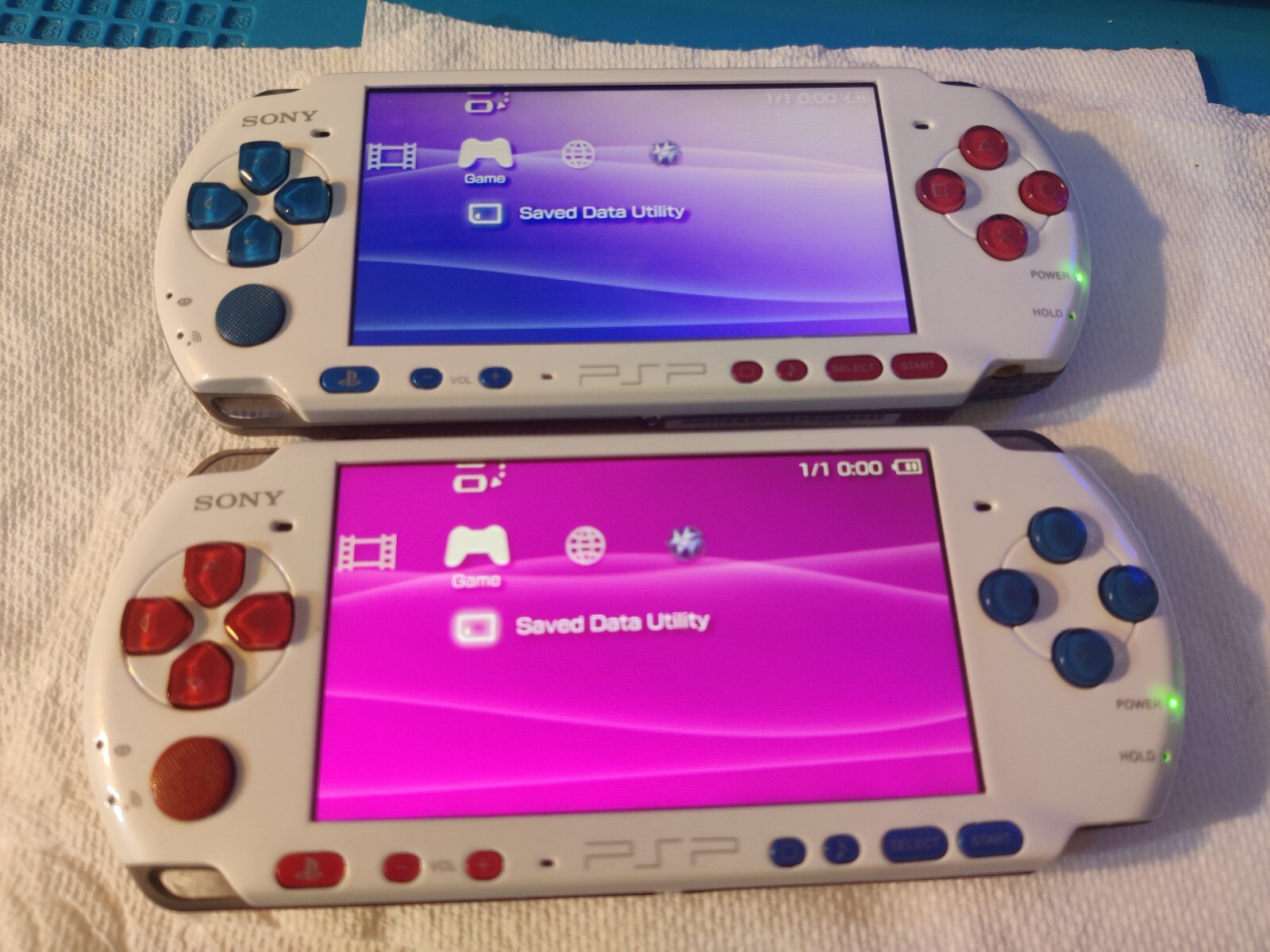 Sony PSP 3000 Console System White w Blue Red Buttons Custom Sony PSP 3000 Console System White w Blue Red Buttons Custom