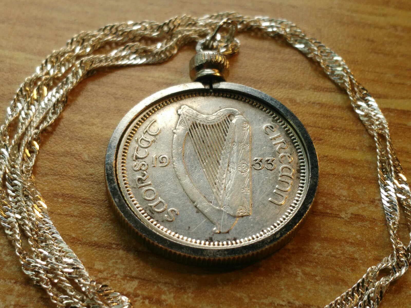 1933 Ireland Harp & Bull Silver Shilling Pendant on a 28