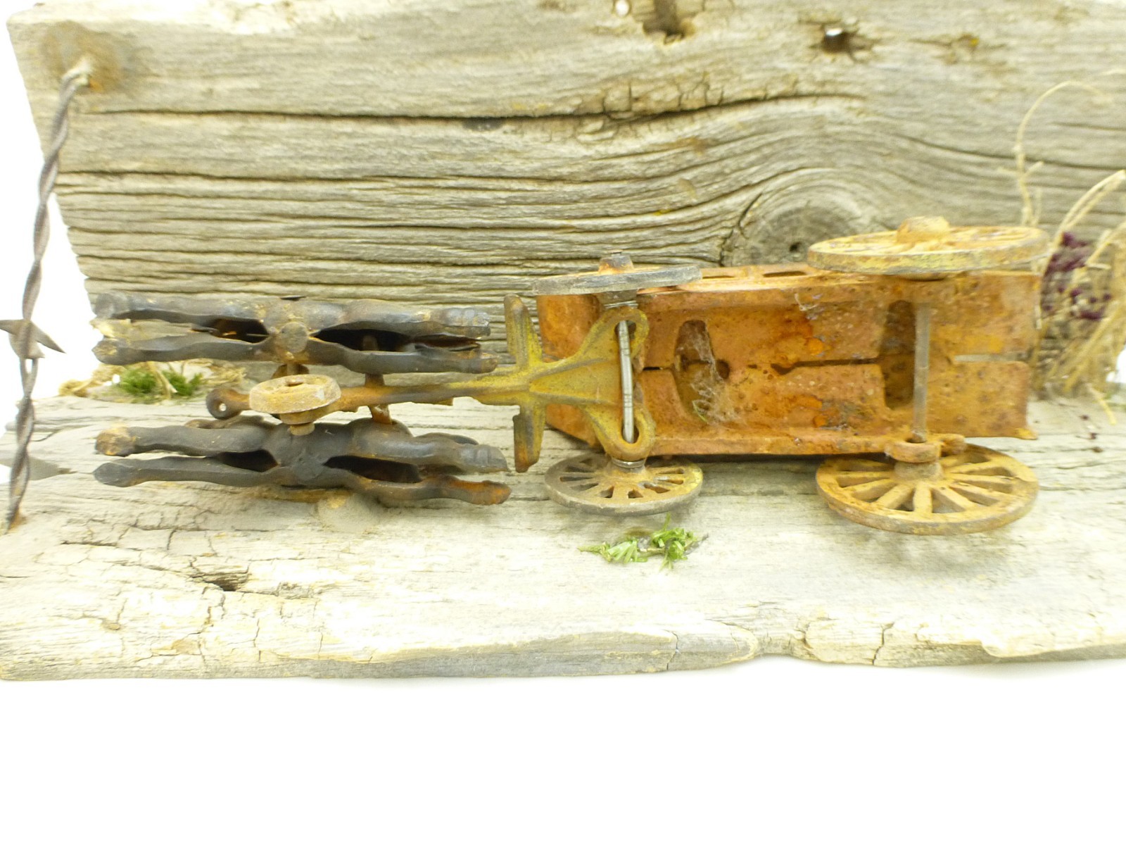 Antique Cast Iron Stagecoach Diorama Western Scene Vintage