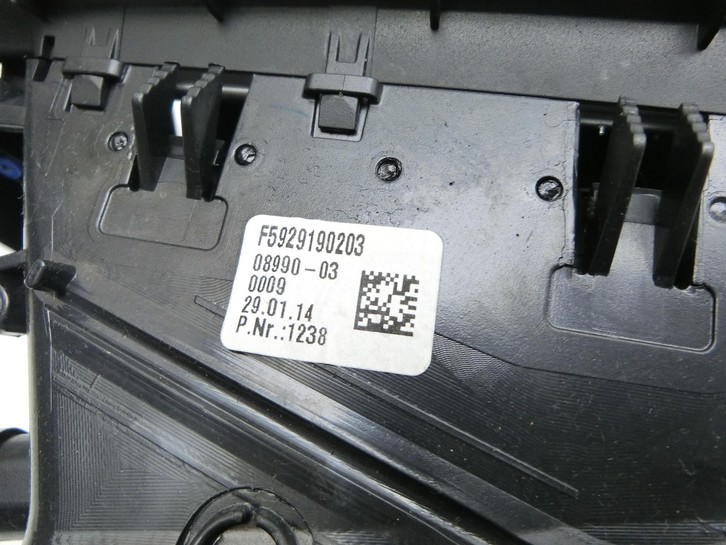 BMW 525d F10 13-17 Luftdusche Luftdüse Rechts BMW 525d F10 13-17 27.02.2014 9166890 64229166890 F5929190203... Bild 3