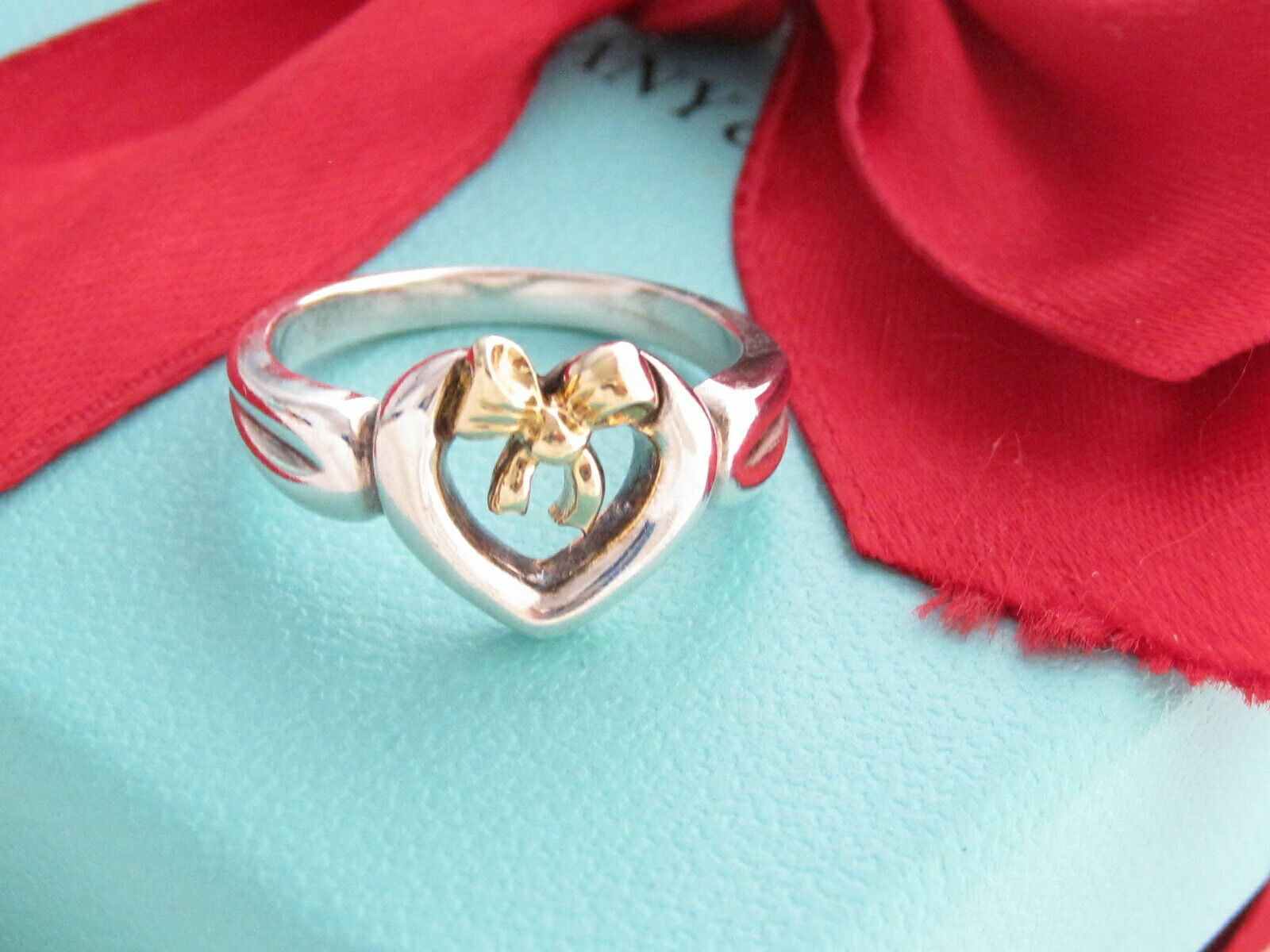 Tiffany & Co Silver 18K Gold Bow Heart Ribbon Ring Band Size Tiffany & Co Silver 18K Gold Bow Heart Ribbon Ring Band Size