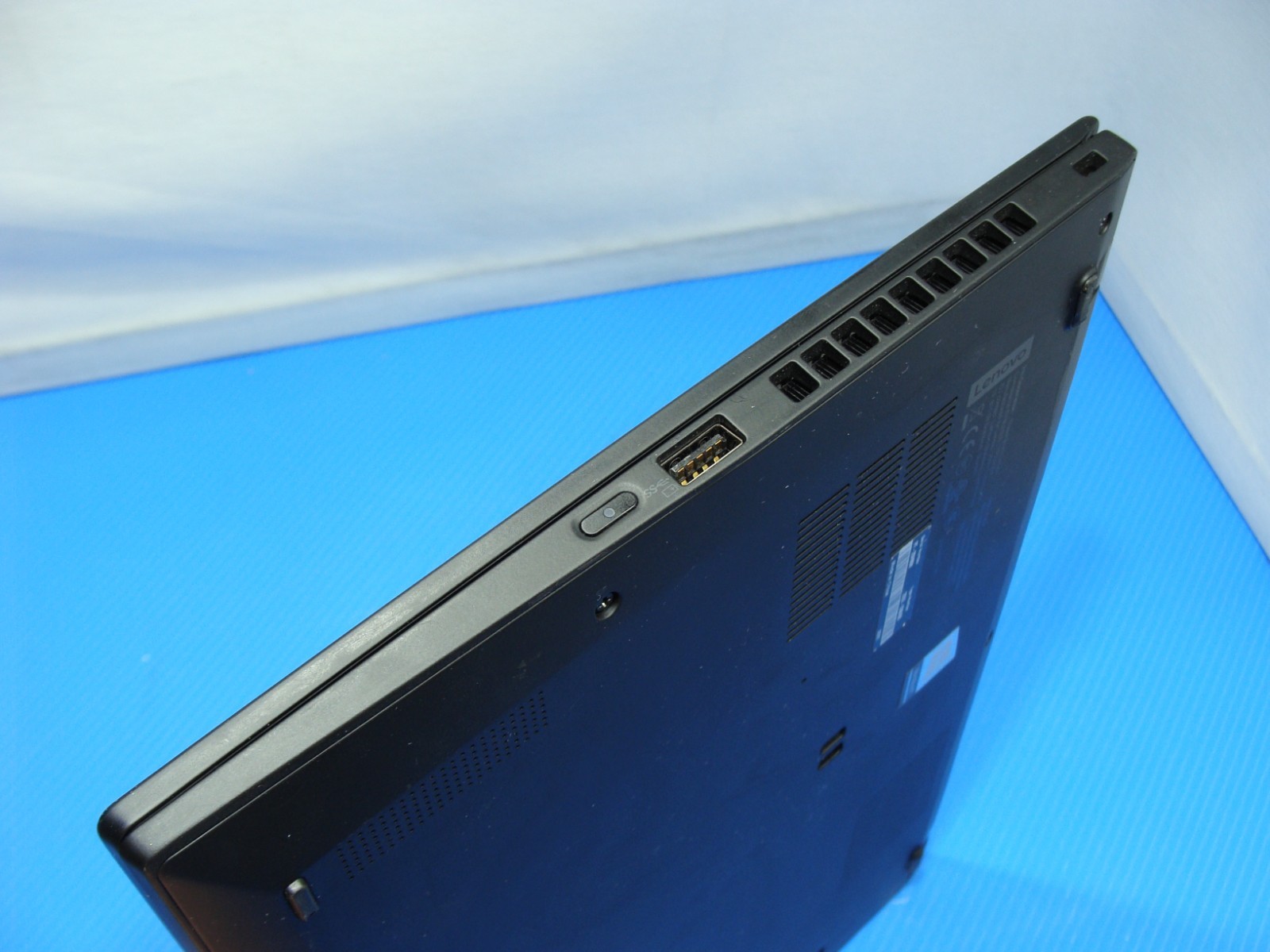 Lenovo ThinkPad X1 Carbon Gen 7 14" FHD i5-8265U 8GB 256GB Win 11 Pro - Thumbnail 11
