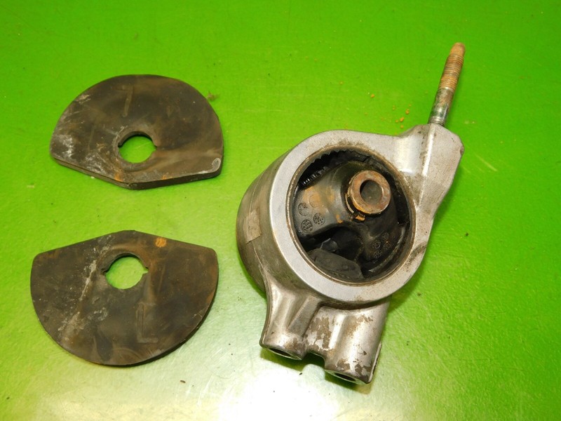 91-95 MR2 OEM 12362-74190 right engine motor mount 3SGTE