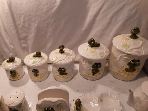 Vintage 1978 Sears & Roebuck Ceramic Frog Set 19 PC