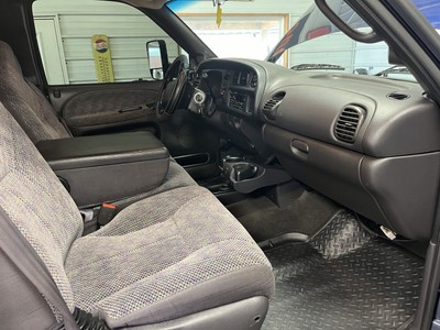 image 7 of interior