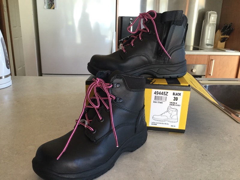 ladies work boots australia