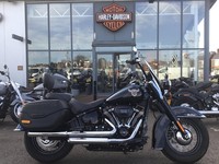 2018 Harley-Davidson SOFTAIL FLHCS HERITAGE CLASSIC 114 FLHCS ANV 115th Annivers