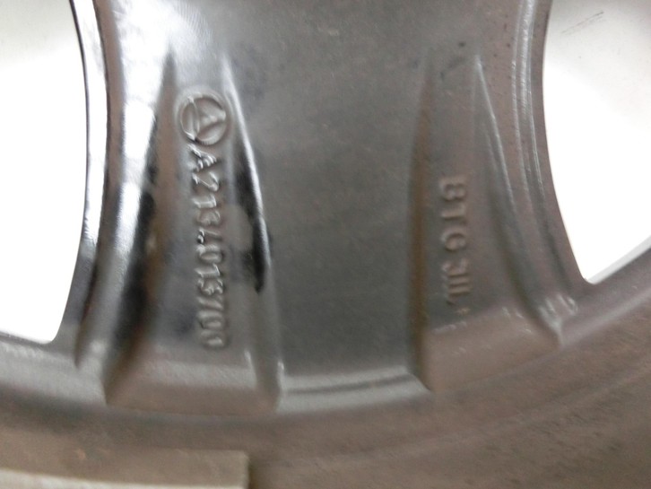 Mercedes-Benz E-Klasse W213 1 x Felge Aluminiumfelge 18 Zoll 5X112 Mercedes-Benz E-Klasse W213 A2134013700 gebraucht Bild 7
