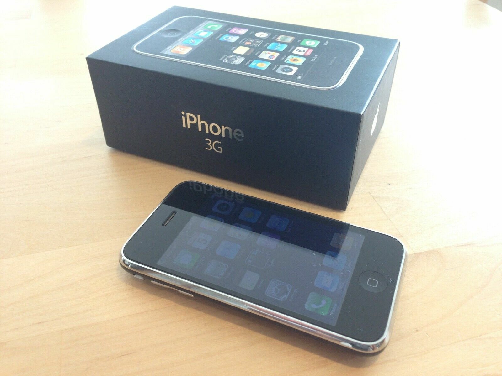 APPLE iPhone 3G ~ Black,16GB, A1241, MB704LL/A Original APPLE iPhone 3G ~ Black,16GB, A1241, MB704LL/A Original