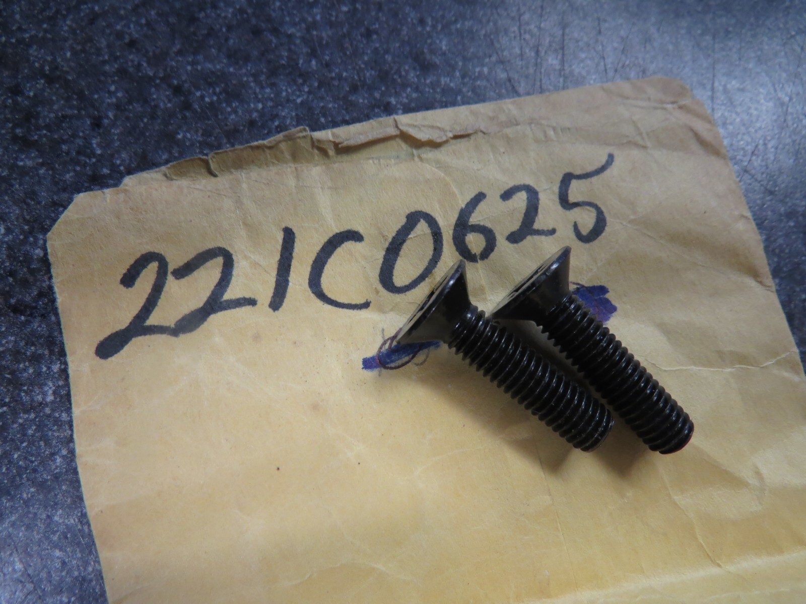 NOS Kawasaki 6X25 Screw Fits: Kawasaki 83-85 ZX750 83-98