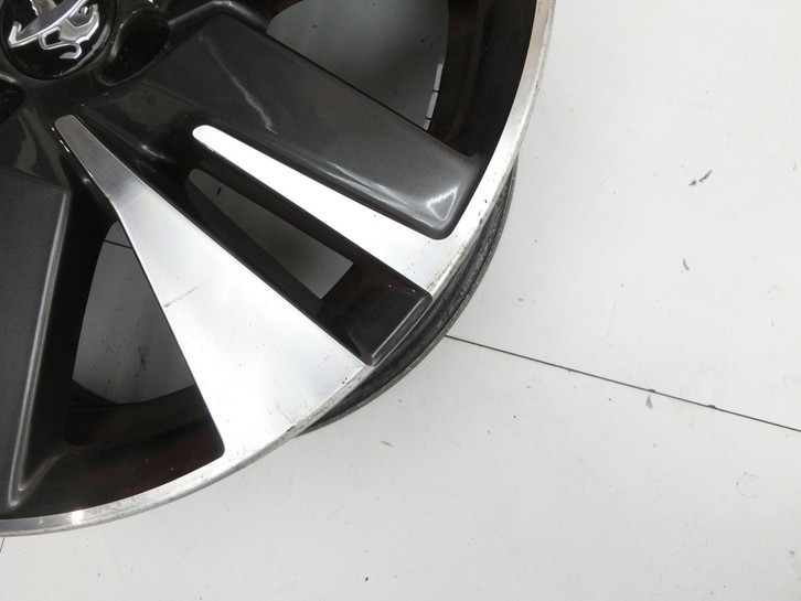 Peugeot 2008 CU 16-19 1 x Felge Aluminiumfelge 16 Zoll 4X108 Peugeot 2008 CU 16-19 30.08.2017 9678396677 gebraucht Vorschau 4