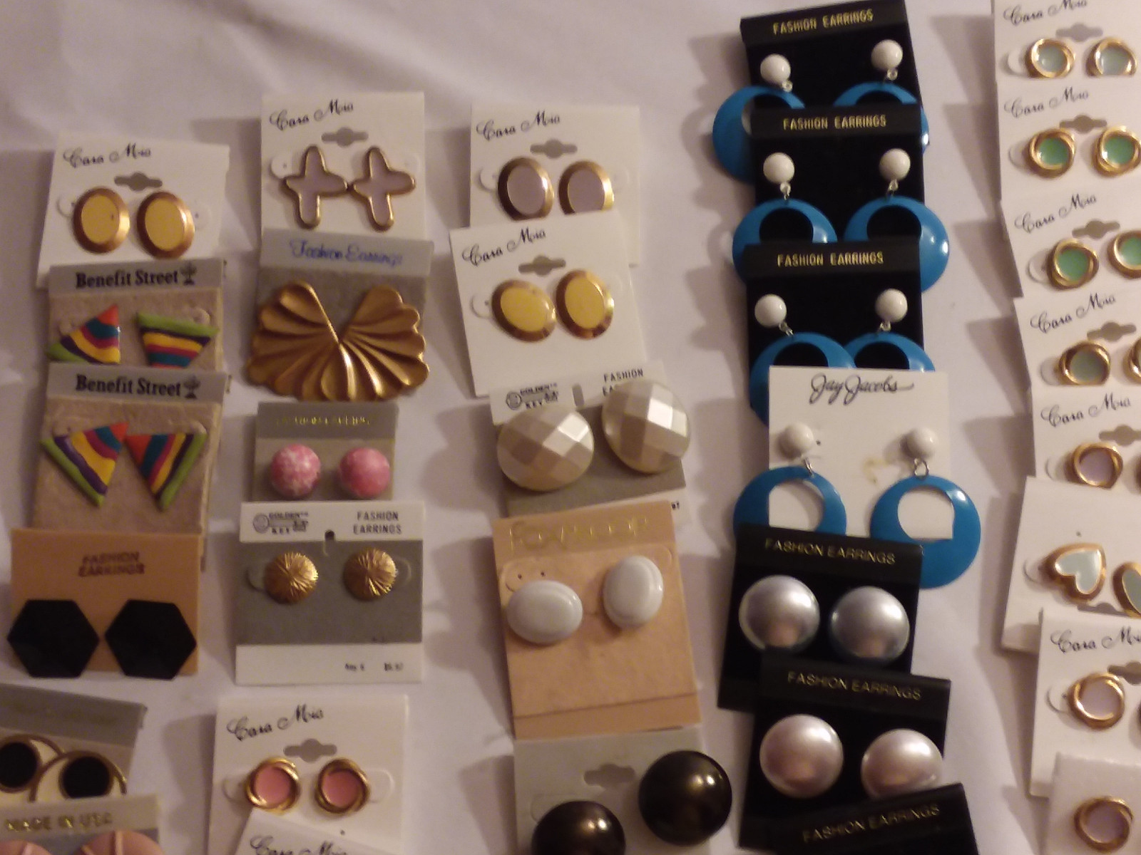Bulk Lot 80+ pair of new earrings