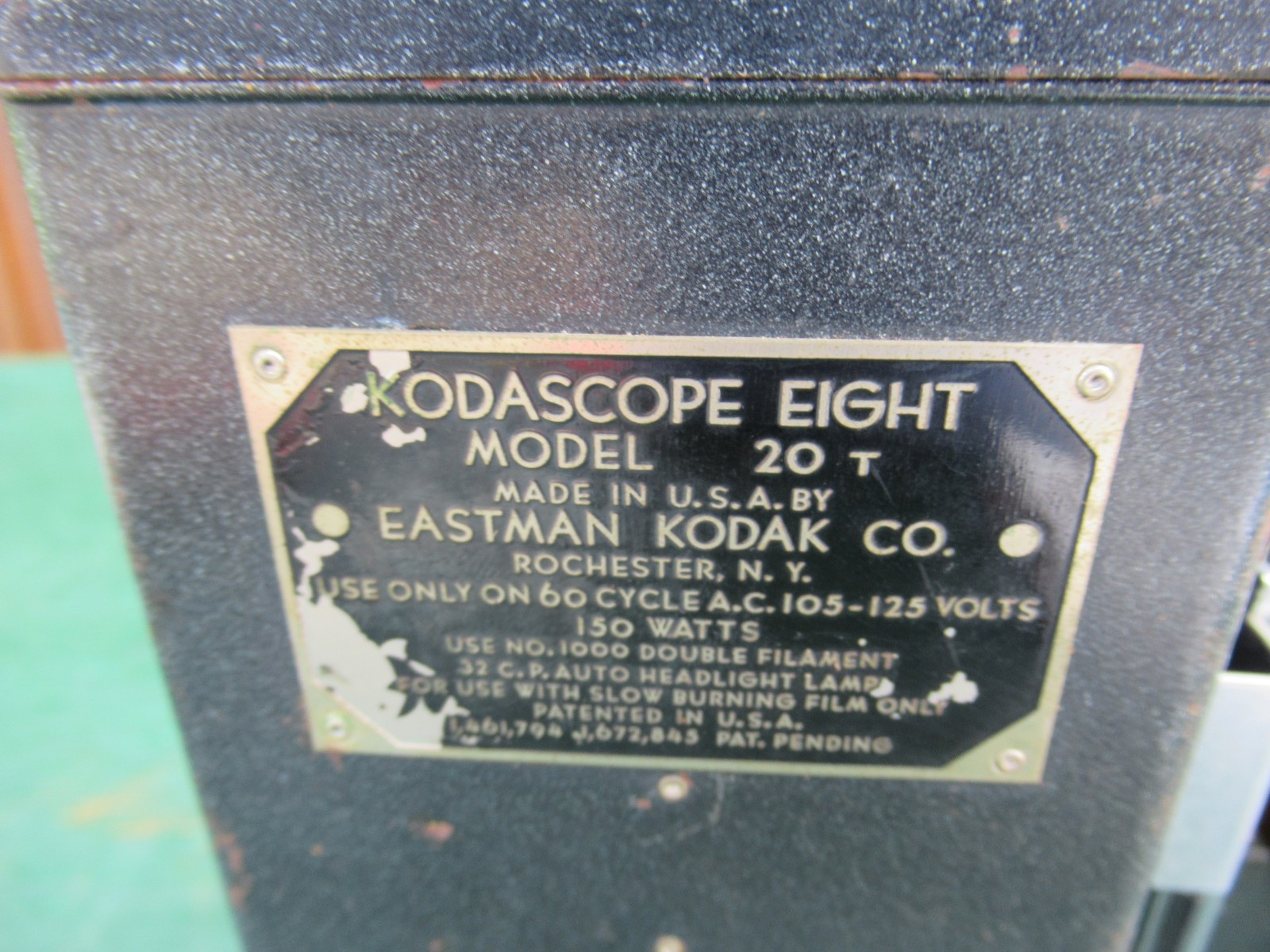 Vintage KODASCOPE EIGHT Model  20T Projector