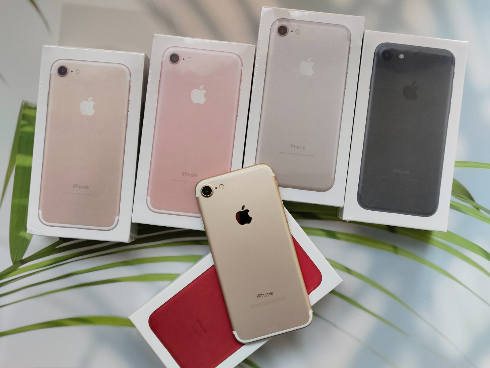 New condition Apple iPhone 7/7 PLUS FULLY UNLOCKED Multiple