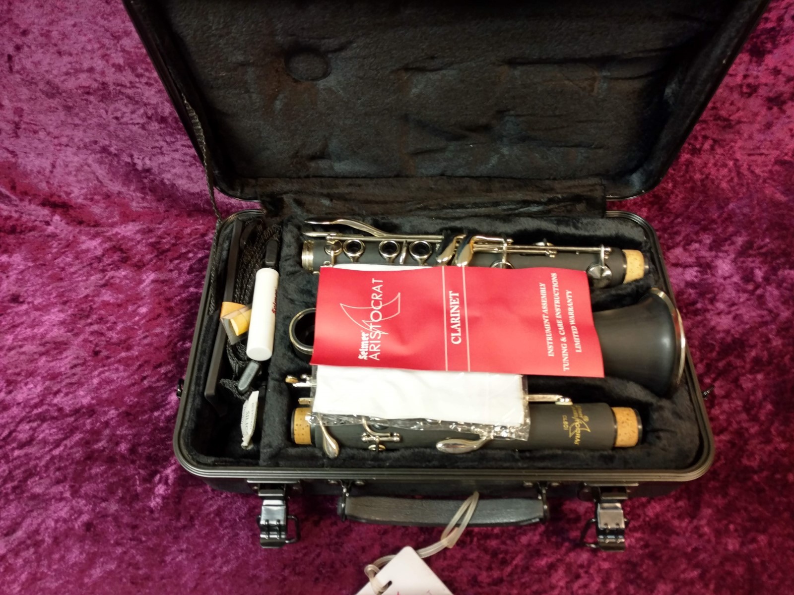 Selmer CL-601 Aristocrat Clarinet, Wood Grain Finish, MSRP $939