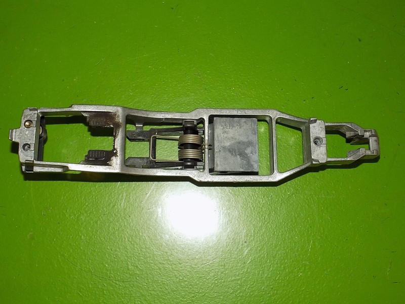 94-97 Mercedes C220 OEM W202 passenger right front exterior door handle mount