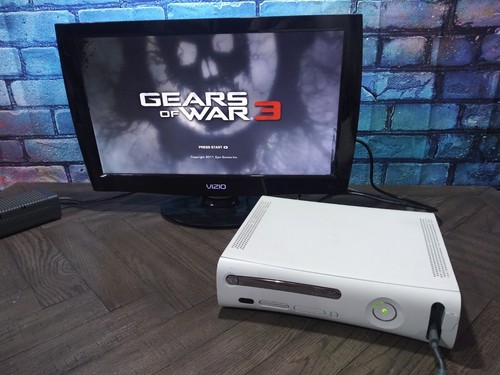 XBOX360 箱無し コード、ソフト付き マイクロソフト Xbox360 通常版 20GB 本体 完品 Microsoft 中古