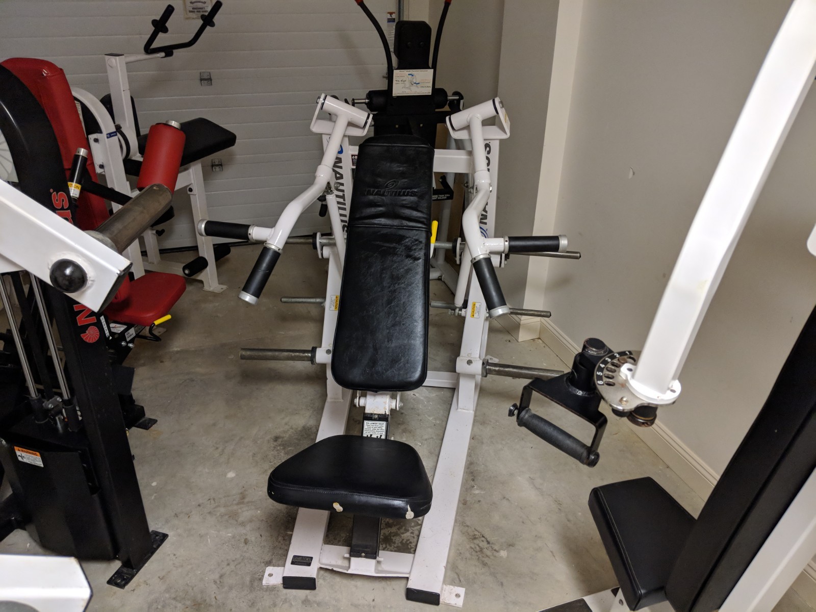 Nautilus XPLOAD Incline Chest Press - Plate Loaded - Iso Lateral