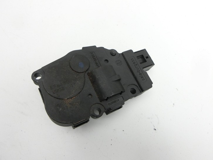 Porsche Panamera 970 10-16 Stellmotor für Heizung Gebläse Porsche Panamera 970 10-16 19.08.2011 97062442500 EFB430... Vorschau 3