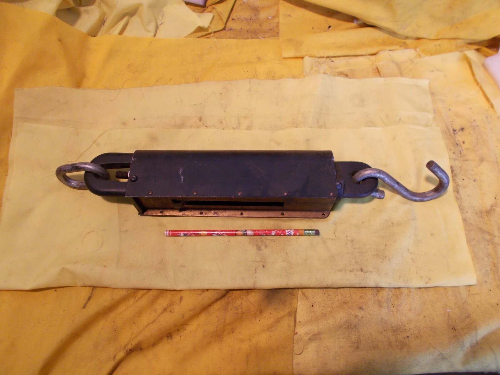 LARGE ANTIQUE CHATILLON NY USA 300 lb HANGING SCALE with brass face plate