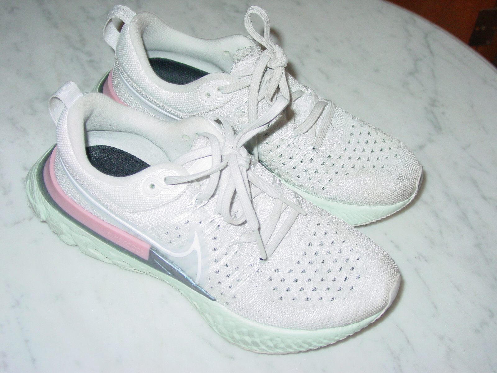 Nike React Infinity Run Flyknit 2 Road Running スニーカー Amazon.com | Nike Men's React Infinity Run Flyknit 2 Running
