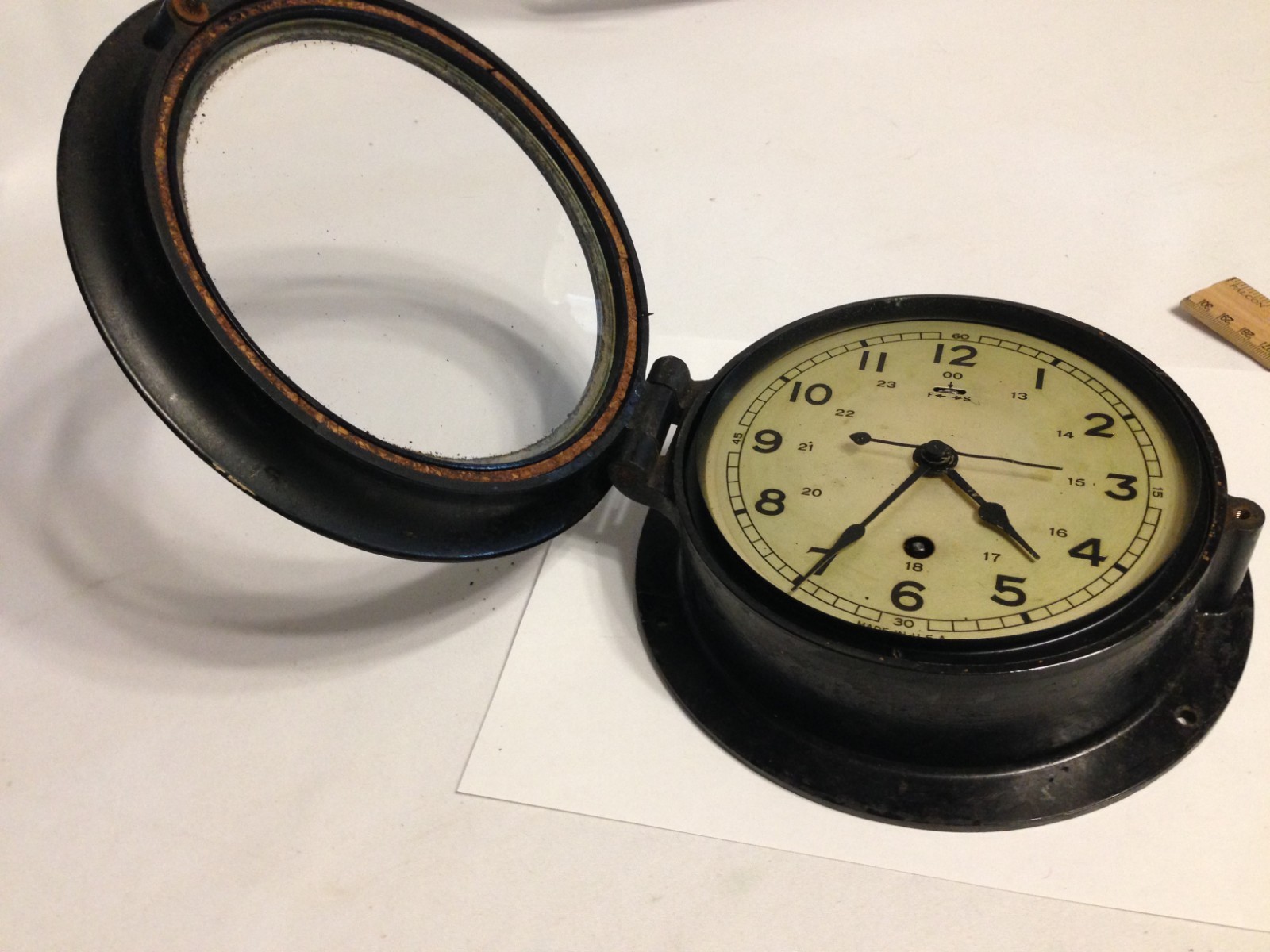 Vintage 1/1944  6 Inch Face Ships Clock Working Made in USA Generic Key included