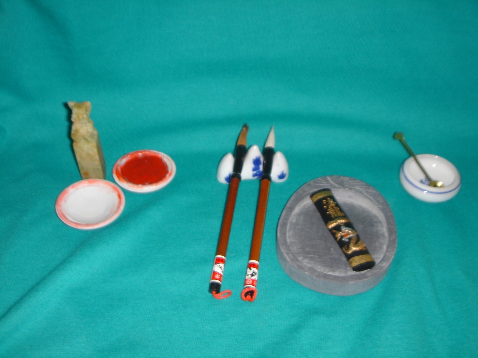 VINTAGE Chinese Calligraphy Writing and Painting Set in a Sumo Box