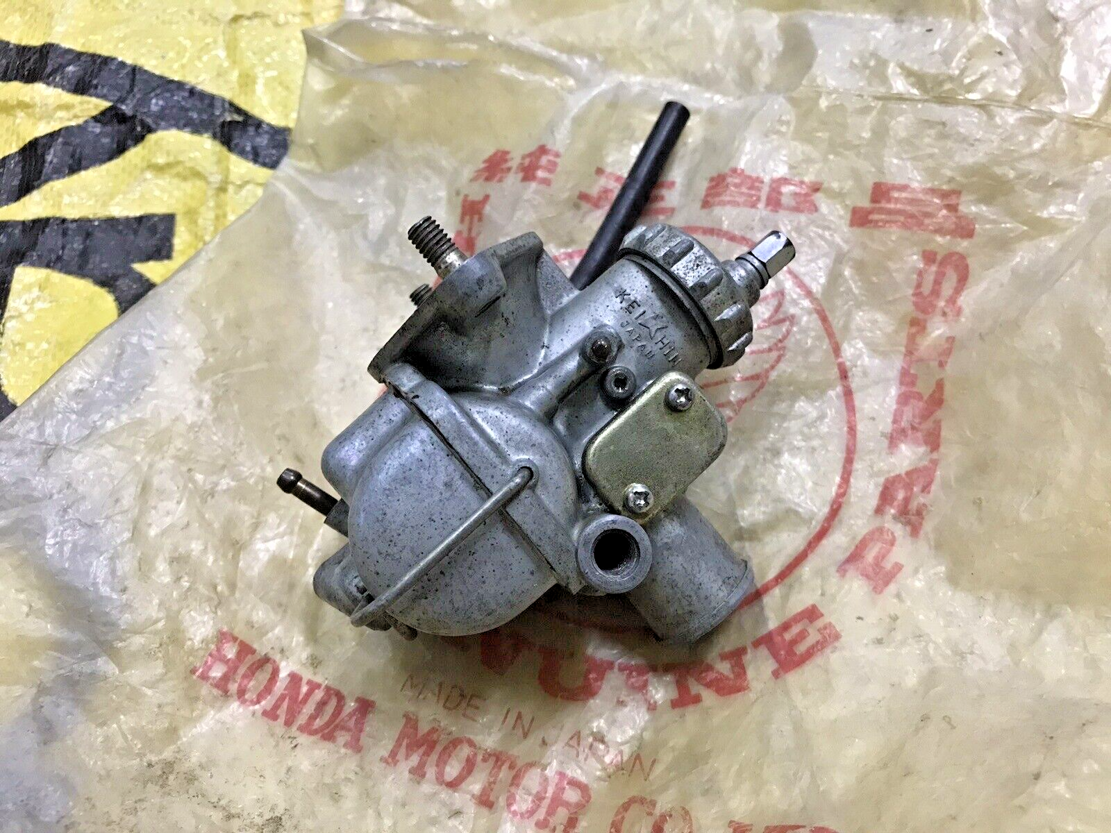 Honda C110 C111 C114 C115 CA110 Carburetor *NOS* KEIHIN Honda C110 C111 C114 C115 CA110 Carburetor *NOS* KEIHIN