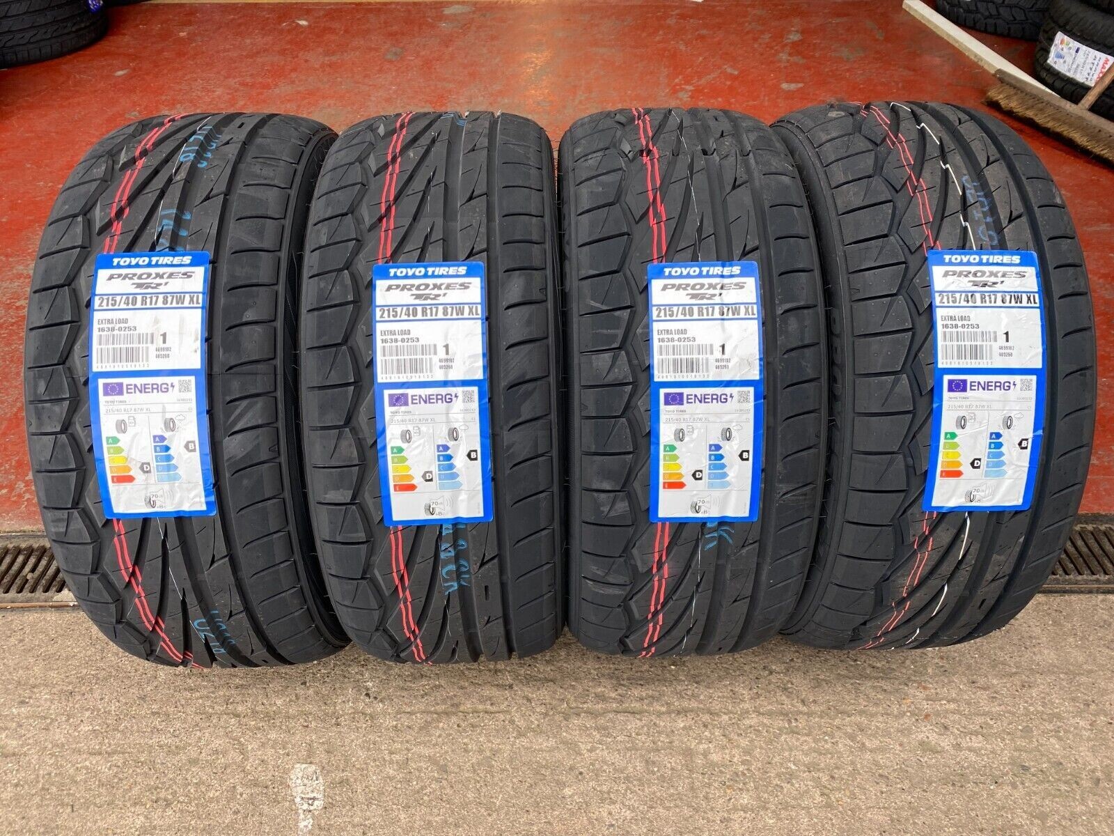 X4 215 40 17 TOYO PROXES TR-1 TRACK DAY/ ROAD TOP QUALITY X4 215 40 17 TOYO PROXES TR-1 TRACK DAY/ ROAD TOP QUALITY