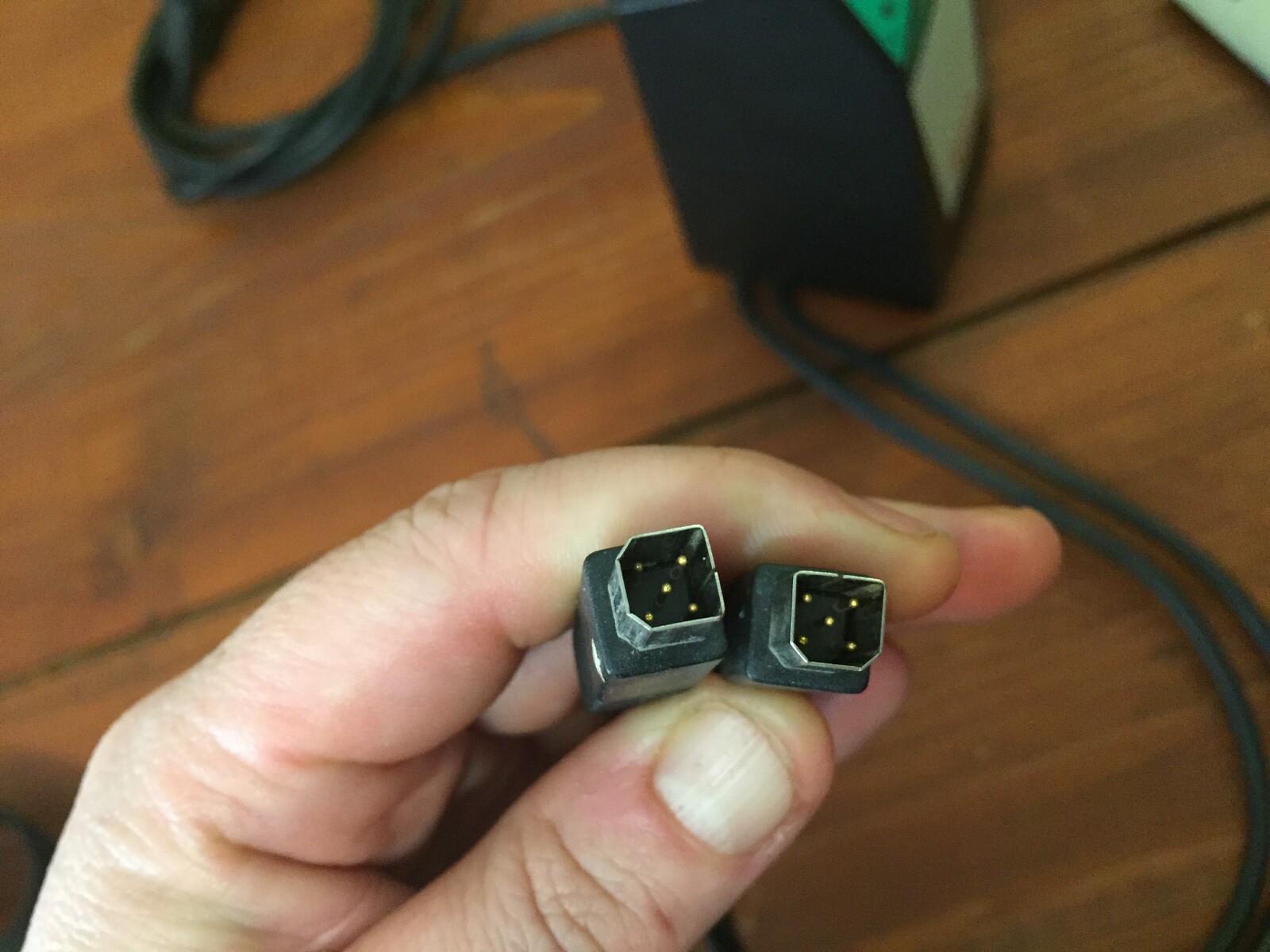 LEICA GKL23-1 DUAL PLATE BATTERY CHARGER FOR TOTAL STATION SURVEYING