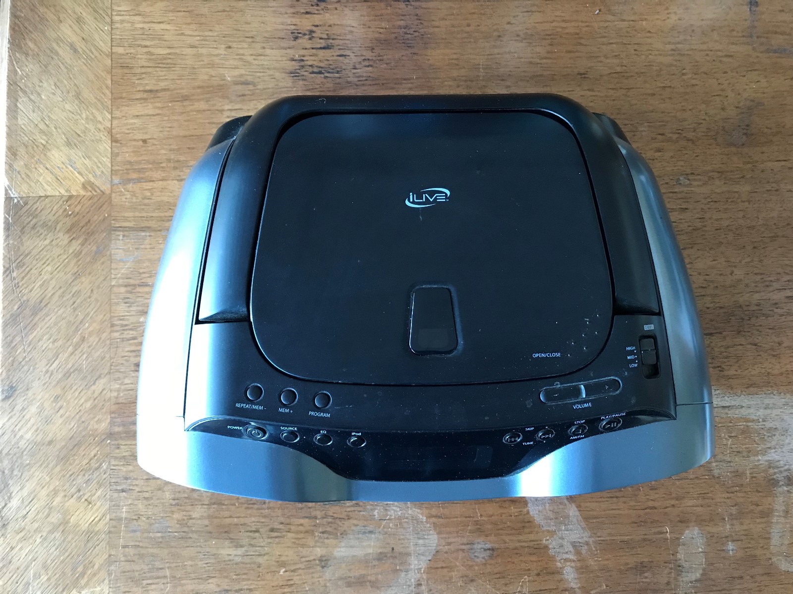 iLive  IB319 CD/Radio Boombox