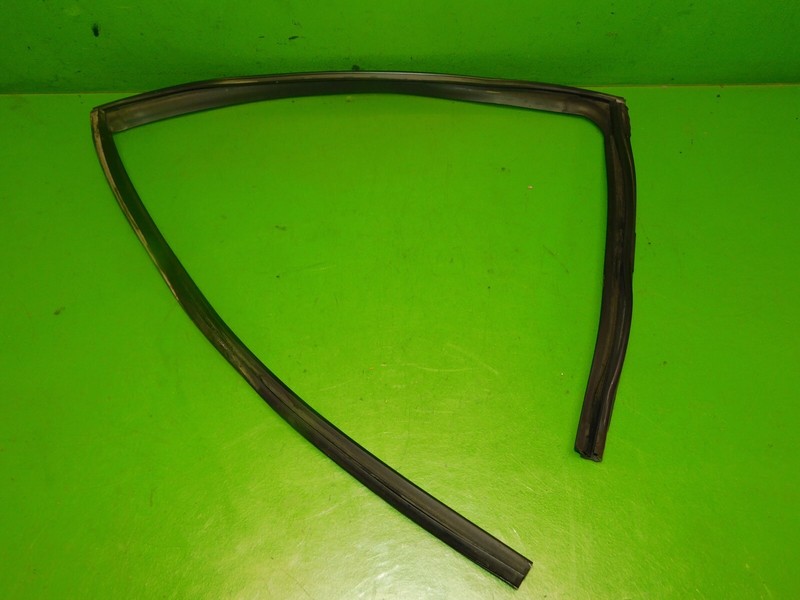 04-08 Acura TL OEM passenger rear door glass window track rubber seal strip