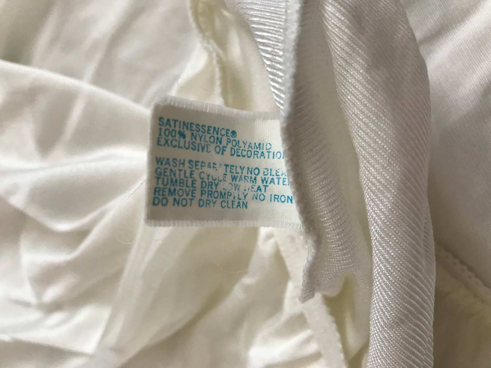 Vassarette White Half Slip 36