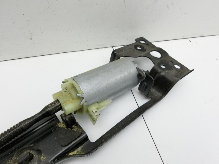 Audi A5 8F Cabrio 09-12 Stellmotor für Elektr. Sitzverstellung Links Vorne Audi A5 8F Cabrio 09-12 25.08.2011... Vorschau 3
