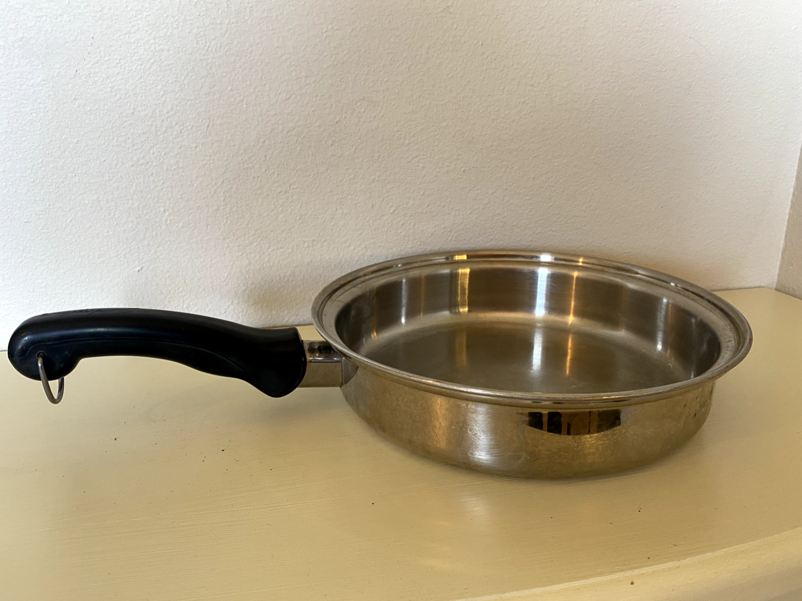 SALADMASTER 316Ti ステンレススチール鍋 25cm 1+Qt.+Sauce+Pan+with+Cover.png