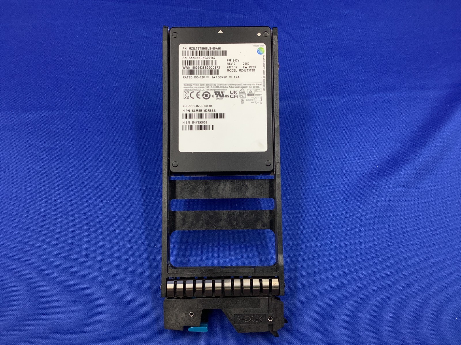 MZ-ILT3T8B HITACHI SAMSUNG PM1643a 3.84TB SAS 12Gbps 2.5