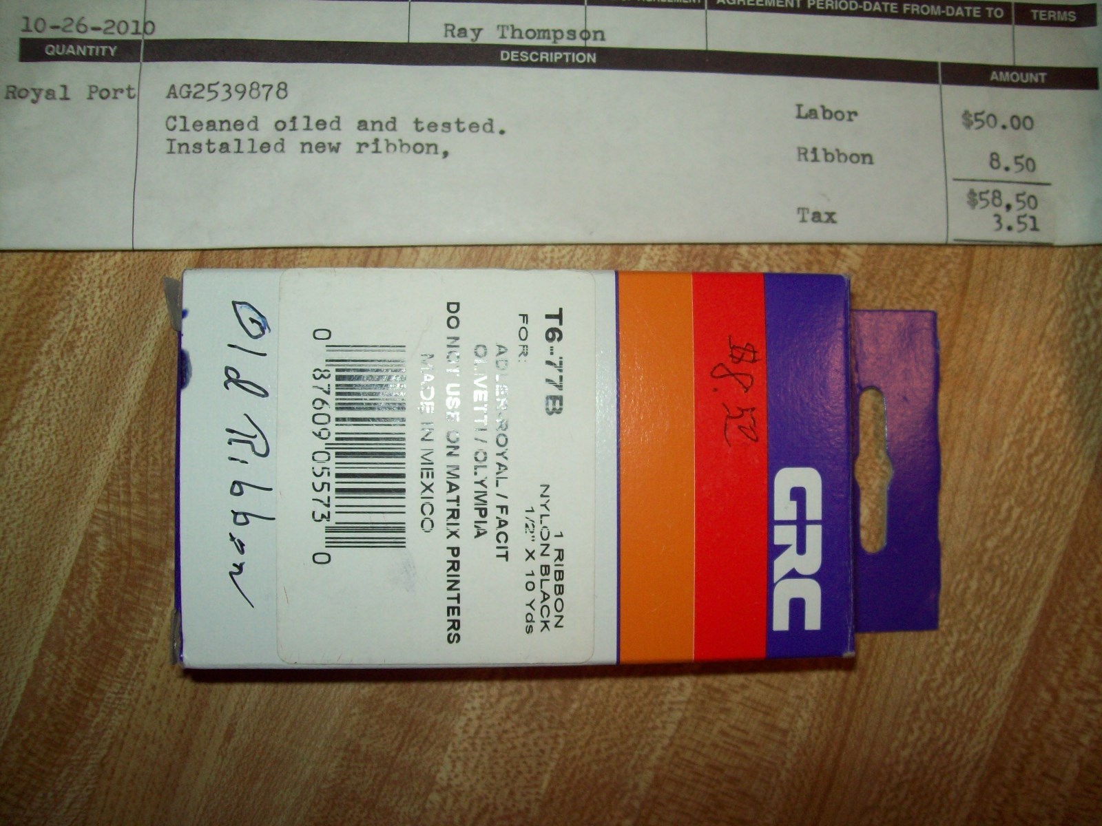 Vintage Royal Quiet Deluxe Typewriter in case with 1950 booklet and key