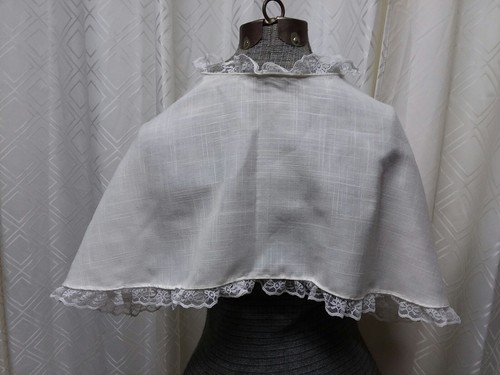 Bertha 1800's  White Linen Trimmed in Lace , Colonial for Costume