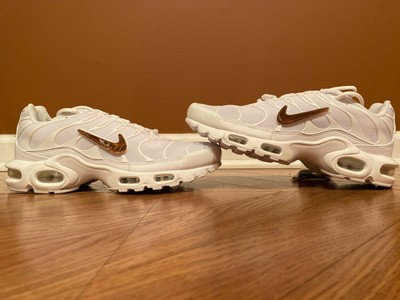air max removable swoosh
