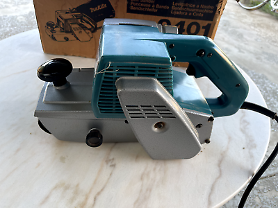 Makita Model 9401 Heavy Duty Industrial 4