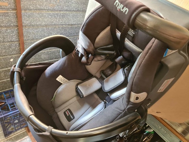 britax neo capsule