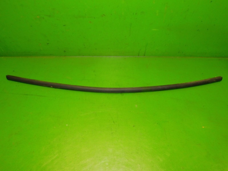 97-01 Prelude OEM door lower bottom rubber weather strip seal left OR right