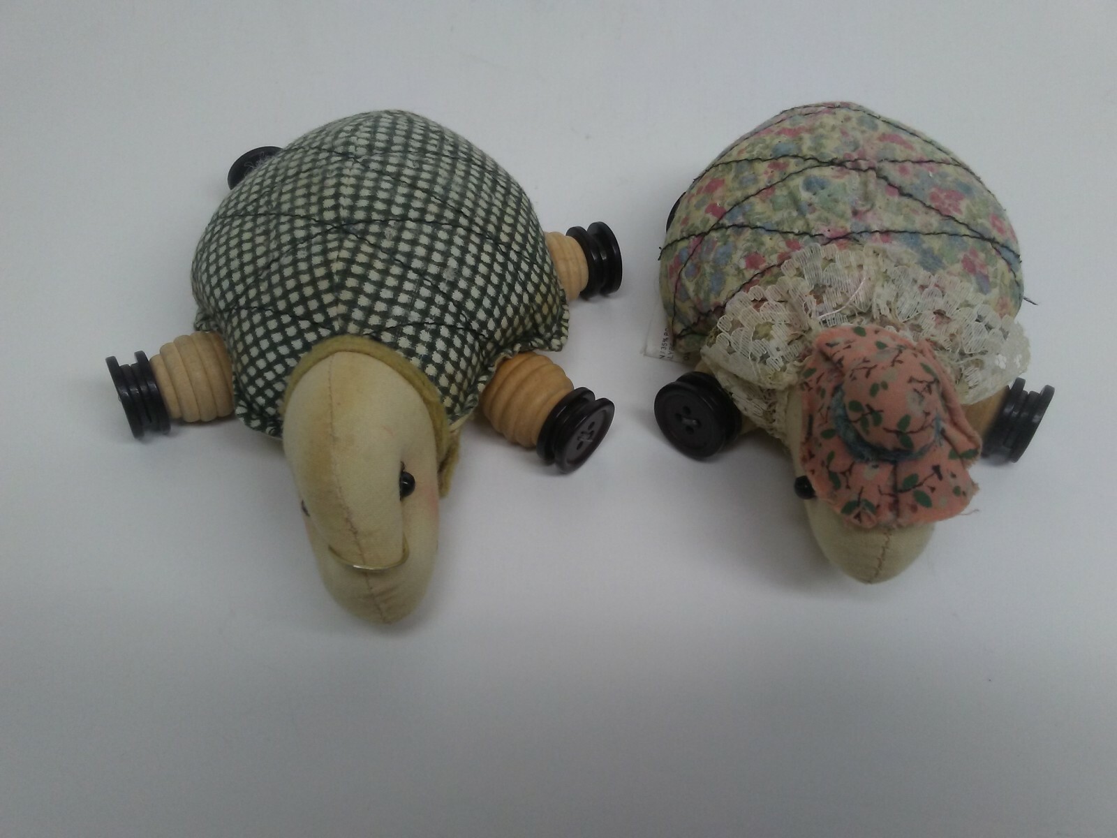 Vintage Collectible Pin Cushions Turtles Set of 2 Country Style 3