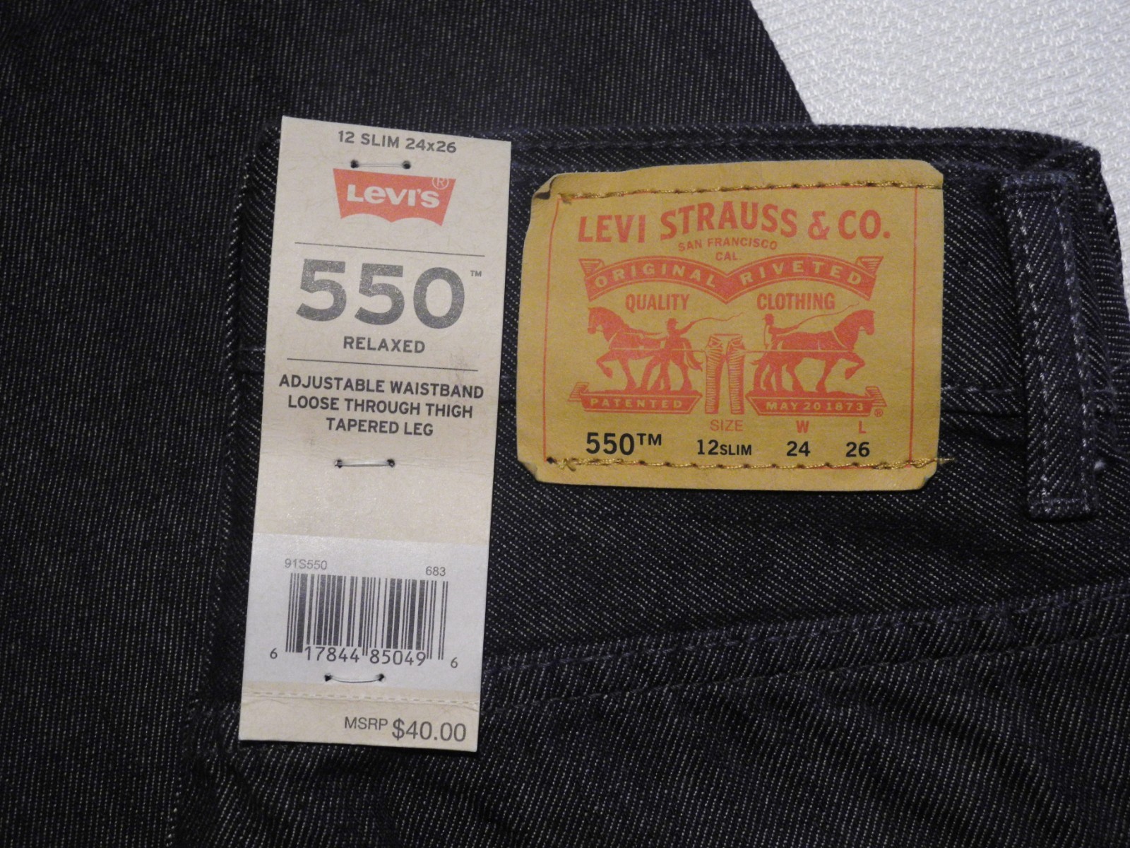 Levi's 550 Boy's Relaxed Fit Tapered Leg Denim Jeans Sz 12 Slim 24 x 26 NWT