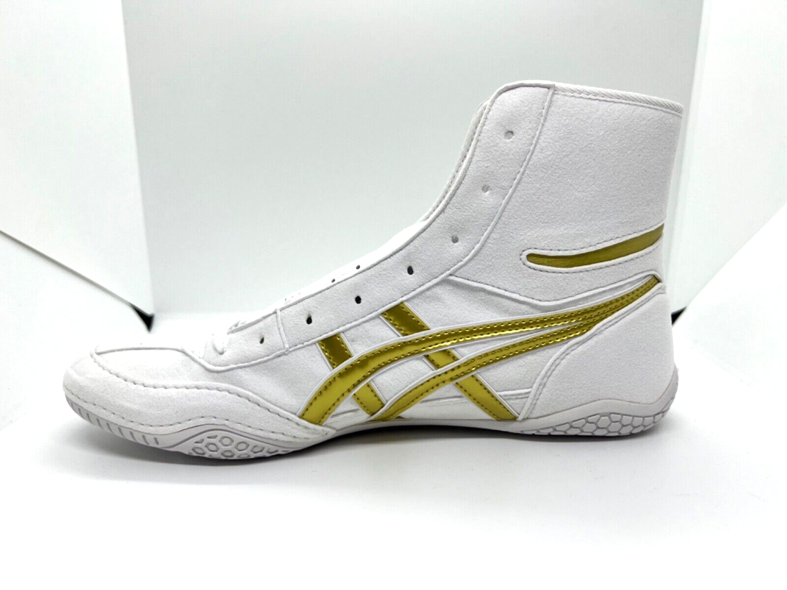 asics Boxing Wrestling Shoes White Gold Line Silver 1083A001