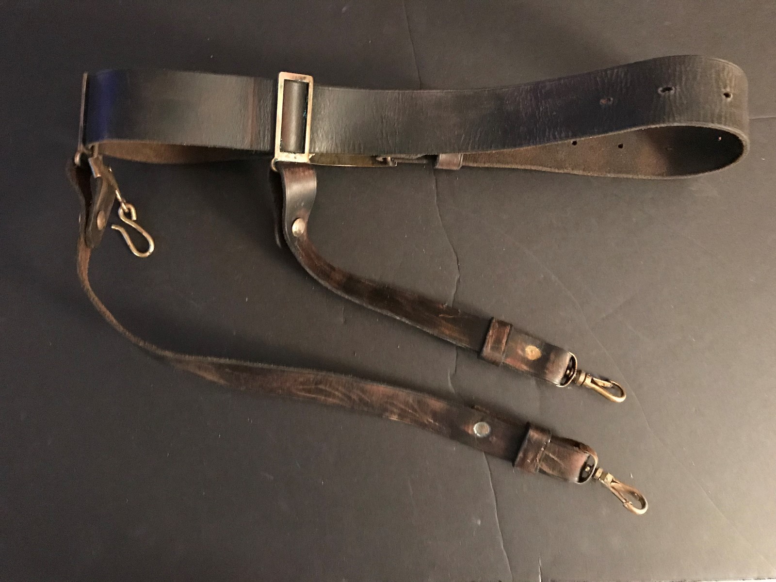 CAVALRY- INDIAN WAR PERIOD BELT 1874 PATTERN BELT & 1872 LIGHT CAV.SABRE