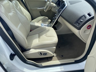 image 5 of interior