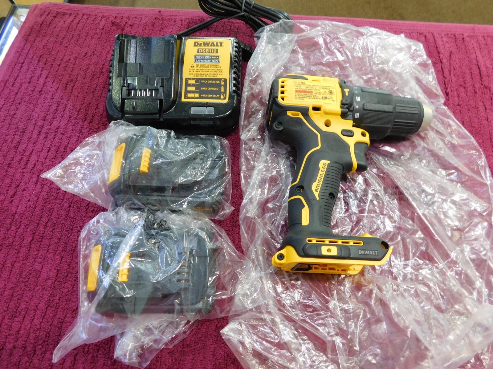 Аккумуляторная дрель шуруповерт dewalt dcd708d2t. Аккумуляторная дрель шуруповерт dewalt dcd708d2t
