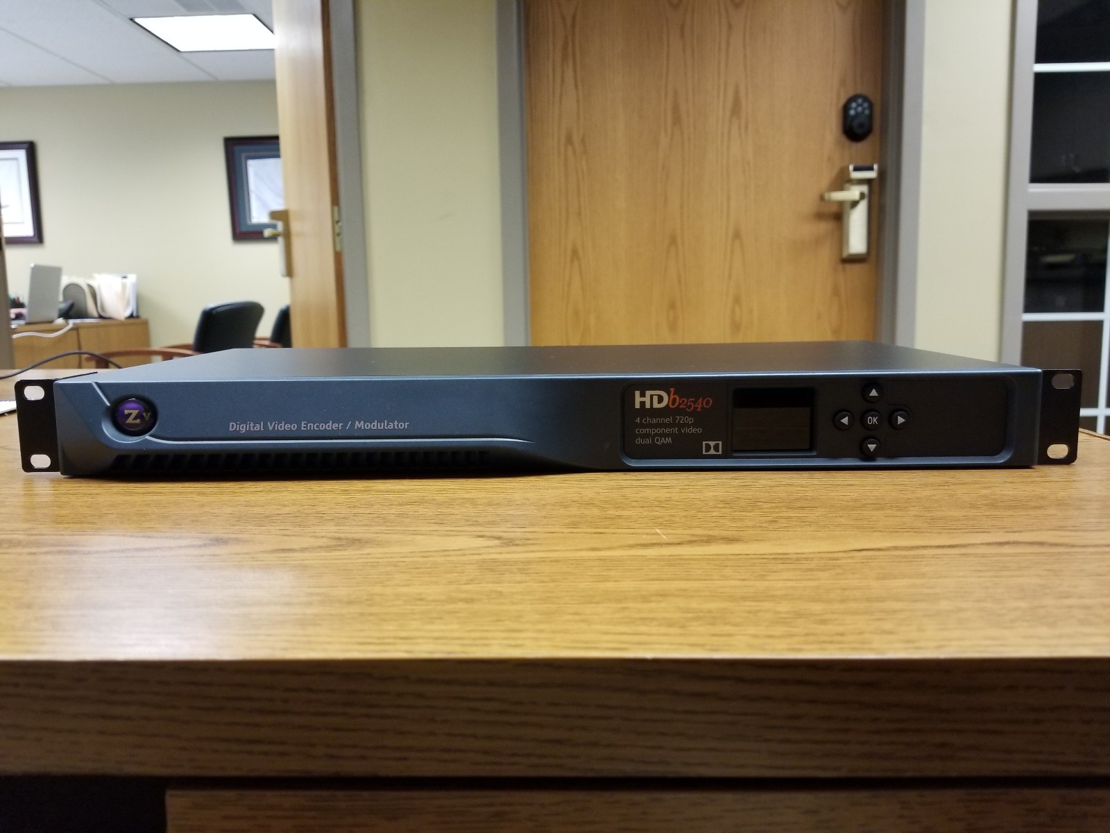 *USED* ZeeVee ZV HDB2540 4 Channel HDbridge Encoder / Modulator -720p