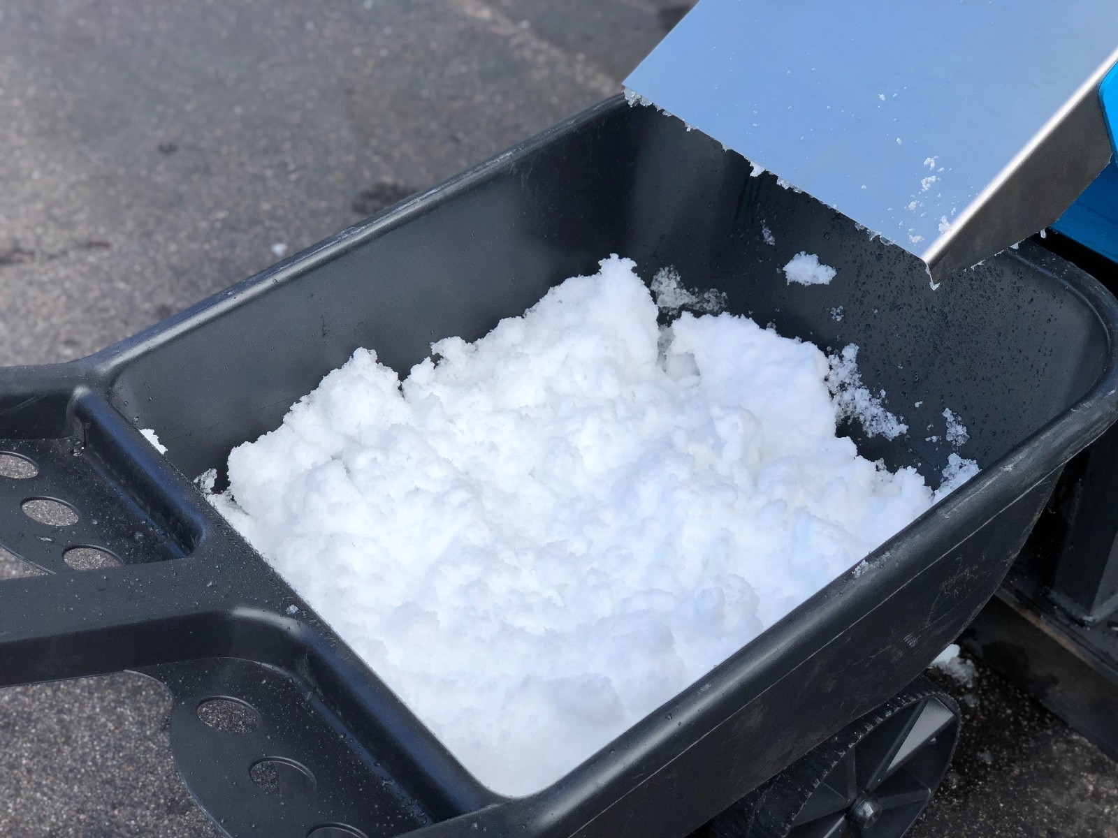 Real Snow Machine for Events from Foamdaddy